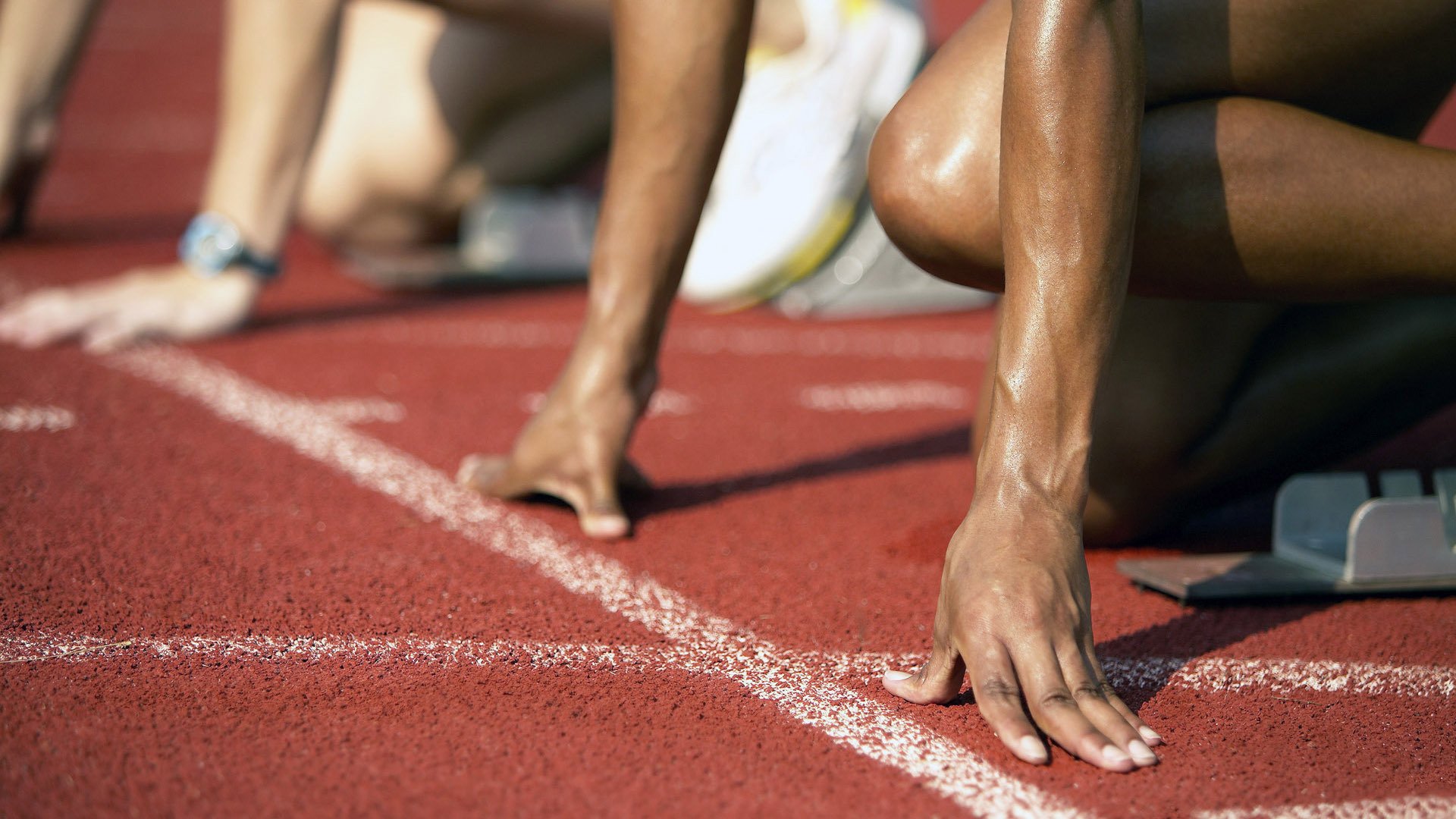 德甲赛季中球员体能衰减趋势与恢复干预研究，德甲身体对抗多吗